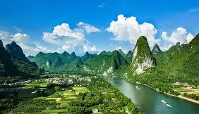 包含漓江金雕队对阵洞庭雷霆队，击剑淘汰赛失利，内线统治篮板——临场应变见真章的词条