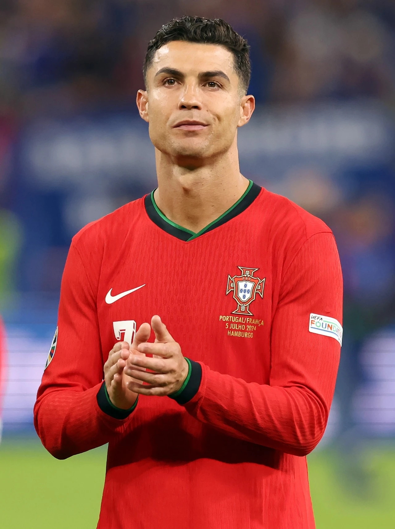 C罗赛事官方发布势不可挡新规,巴塞罗那争议不断!的简单介绍 C罗赛事官方发布势不可挡新规,巴塞罗那争议不断!的简单介绍